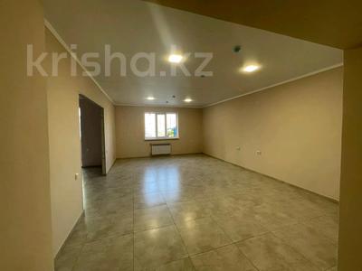 Офисы, магазины и бутики, общепит, салоны красоты, медцентры и аптеки, образование, студии · 139.6 м² за 550 000 〒 в Актау, 39-й мкр