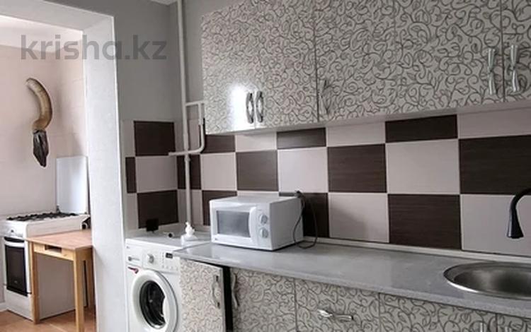 2-комнатная квартира · 58 м² · 2/5 этаж, 14-й мкр 46 за 140 000 ₸ в Актау — фото 2
