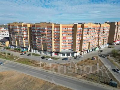 Еркін, кеңселер, дүкендер мен бутиктер, қоғамдық тамақтану орны, сұлулық салондары, медорталықтар мен дәріханалар, білім орталықтары, ойын-сауық · 208 м², бағасы: 80 млн ₸ в Актобе, мкр Болашак