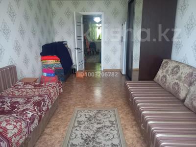 2-бөлмелі пәтер · 47 м² · 2/5 қабат, 1-й квартал, 2-й квартал 24, бағасы: 13.5 млн 〒 в Караганде, Алихана Бокейханова р-н