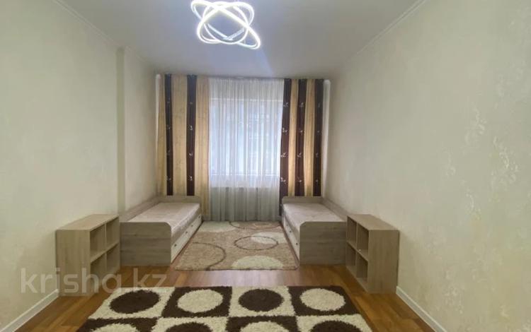 2-комнатная квартира, 62 м², 9/16 этаж, Абая за 44 млн 〒 в Алматы, Бостандыкский р-н — фото 2
