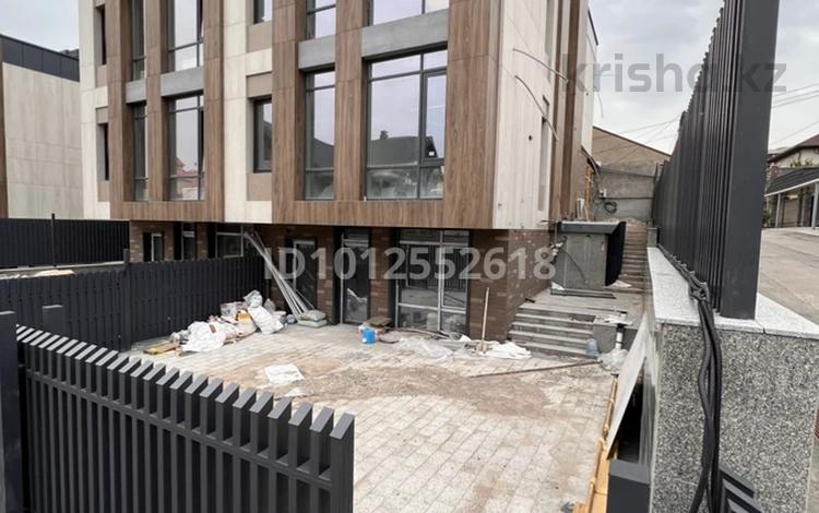 Офисы, медцентры и аптеки, кабинеты и рабочие места · 300 м² за 4 млн ₸ в Алматы, Медеуский р-н — фото 2