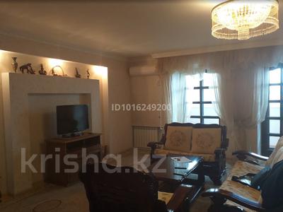4-бөлмелі пәтер · 120 м² · 7/9 қабат, 1 ш/а 61 — Мадениет, бағасы: 300 000 ₸ в Актобе, мкр 5