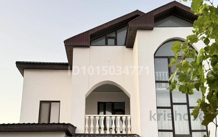 Жеке үй · 7 бөлме · 450 м² · 10 жүзд., "Шығыс 2" ш/а., бағасы: 1.2 млн ₸ в Актау, мкр "Шыгыс 2" — фото 3