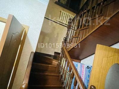 Жеке үй · 4 бөлме · 150 м² · 8 жүзд., Ауэзова 16 — Астана, бағасы: 55 млн ₸ в Алматы