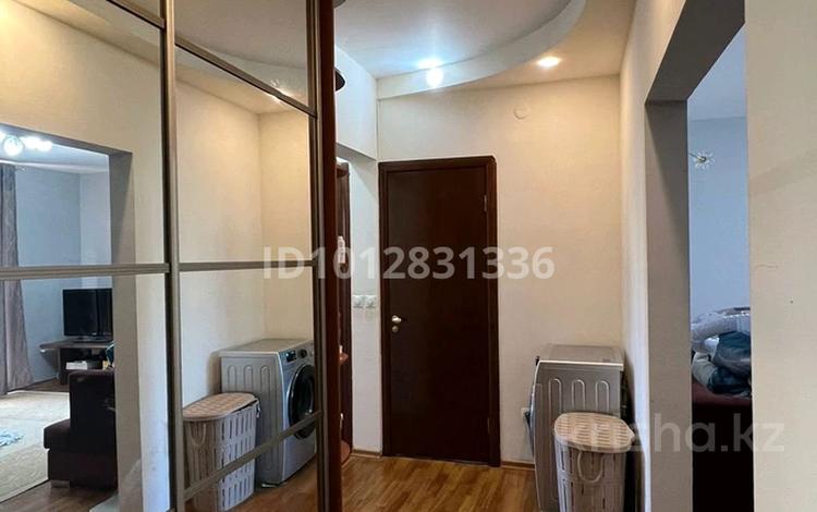 2-бөлмелі пәтер · 65 м² · 4/9 қабат, мкр Жетысу-3 10 — Абая Момышулы, бағасы: 44.7 млн ₸ в Алматы, Ауэзовский р-н — фото 2