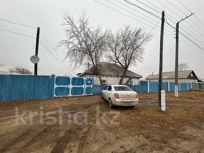 Продажа домов и дачи в Павлодарской обл.: Отдельный дом · 3 комнаты · 50 м² · 30 сот., Актогай, Абая 172 за 5.5 млн 〒 Отдельный дом · 3 комнаты · 50 м² · 30 сот., Актогай, Абая 172 за 5.5 млн 〒 в Павлодарской обл.