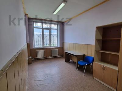 Офисы, кабинеты и рабочие места • 27 м² за 80 000 〒 в Талдыкоргане