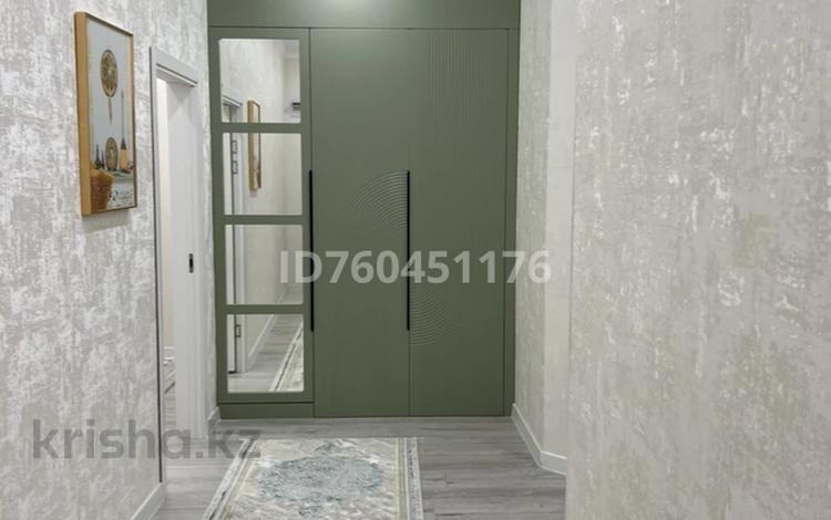 2-комнатная квартира · 79 м² · 1/6 этаж, 20-й мкр участок №19,19\1 за 32 млн ₸ в Актау — фото 2