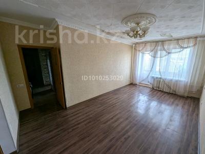 3-комнатная квартира · 55 м² · 5/5 этаж, Бергалиева 33 — Район ЖД больницы за 14.5 млн 〒 в Атырау