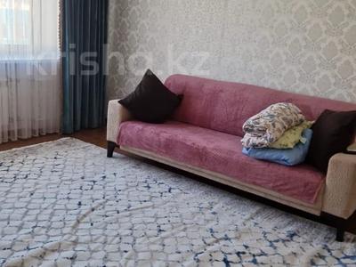 1-комнатная квартира, 50 м², 6/9 этаж помесячно, Санкибай батыра 28 в за 150 000 〒 в Актобе