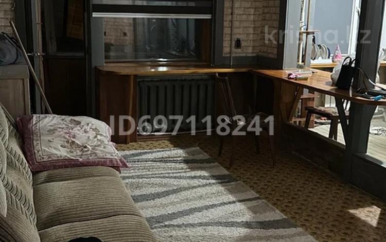 3-бөлмелі пәтер · 52.7 м² · 3/3 қабат, Айтбаева 45 — Старый переезд, бағасы: 10 млн ₸ в  — фото 7