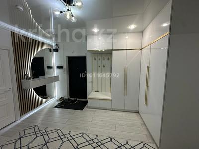 3-комнатная квартира · 92 м² · 9/12 этаж, мкр Кайтпас 1, Байдибек би — ЖК Наурыз парк! 1 блок! Развитая инфраструктура, удобная локация, прекрасный панорамный вид на парк и озеро. Можно через банк, полностью выкуплен, после ремонта, частично меблированая квартира! Я - хозяин, торг уместен! за 51 млн ₸ в Шымкенте, Каратауский р-н
