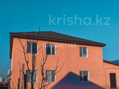 Жеке үй · 6 бөлме · 312 м² · 10 сот., мкр Бирлик-2, 6 9 — Сейтек Куйши, бағасы: 58 млн ₸ в Атырау