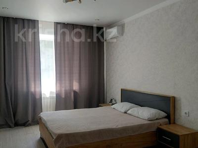 1-комнатная квартира · 60 м² · 1/5 этаж, мкр Строитель 1а — Аяжан ,Алтындар . Ост Жигули. тд Астана за 3 000 ₸ в Уральске