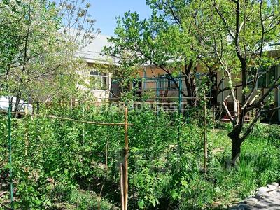 Отдельный дом · 6 комнат · 240 м² · 14.5 сот., УлКадыралиева 25 за 45 млн ₸ в Таразе