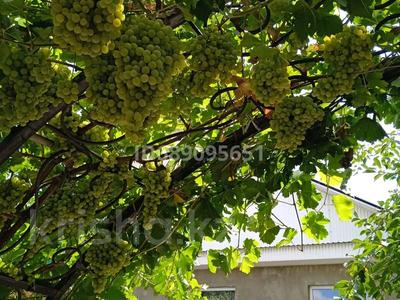 Отдельный дом · 6 комнат · 240 м² · 14.5 сот., УлКадыралиева 25 за 45 млн ₸ в Таразе