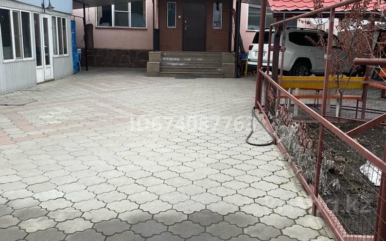 Жеке үй · 18 бөлме · 430 м² · 7 жүзд., Переулок Магаданский 11 — Бокеева, бағасы: 129 млн ₸ в Алматы, Алмалинский р-н — фото 2
