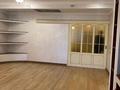 3-комнатная квартира · 136 м² · 4/9 этаж, Кабанбай батыра — Калдаякова за 180 млн ₸ в Алматы, Медеуский р-н — фото 14