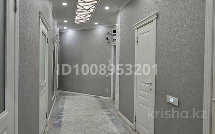 4-комнатная квартира · 121 м² · 5/7 этаж, 19а микрорайон 22 — Парк первого президента за 55 млн 〒 в Актау, 19А мкр — фото 2