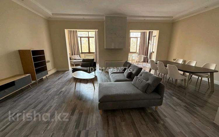4-комнатная квартира · 210 м² · 2 этаж, Ж.Омарова за 235 млн ₸ в Алматы, Медеуский р-н — фото 5