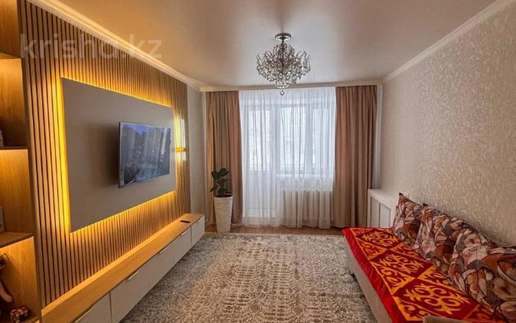 2-бөлмелі пәтер · 56 м² · 1/10 қабат, женис 8, бағасы: 23.5 млн ₸ в Уральске — фото 2