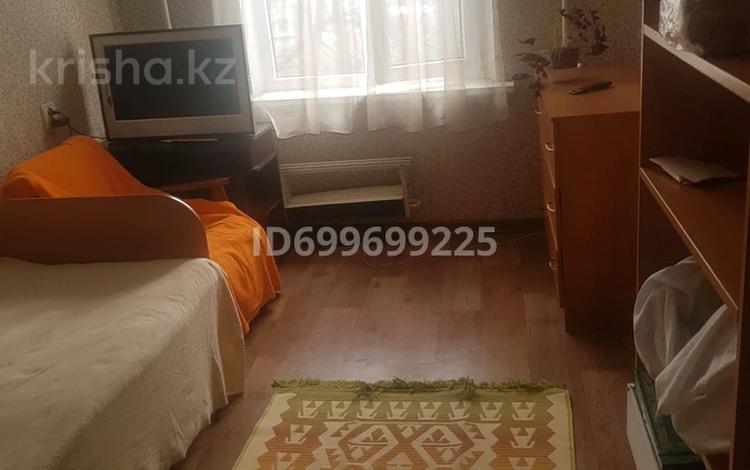 1 бөлме · 14 м² · 2/4 қабат, Айнабұлақ-1 ш/а. — Жумабаева, бағасы: 75 000 ₸ в Алматы, Жетысуский р-н — фото 3