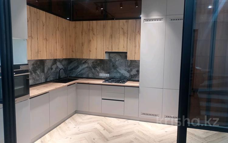 2-комнатная квартира · 135 м² · 4/5 этаж, мкр. Алтын орда, Саздинское лесничество 208 — Санкибай б за 300 000 ₸ в Актобе — фото 2