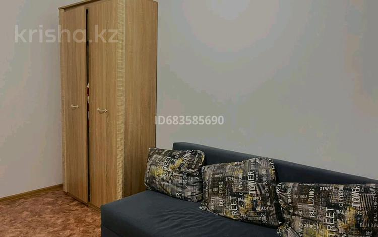 2-бөлмелі пәтер · 64 м² · 9/10 қабат, Алтын орда ш/а., Мкр. Батыс-2 12, бағасы: 150 000 ₸ в Актобе, мкр. Алтын орда — фото 4