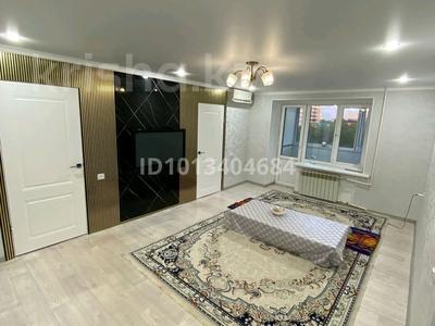 3-комнатная квартира · 65 м² · 4/9 этаж, мкр 5, Алия Мулдагулова 18 за 17.5 млн ₸ в Актобе