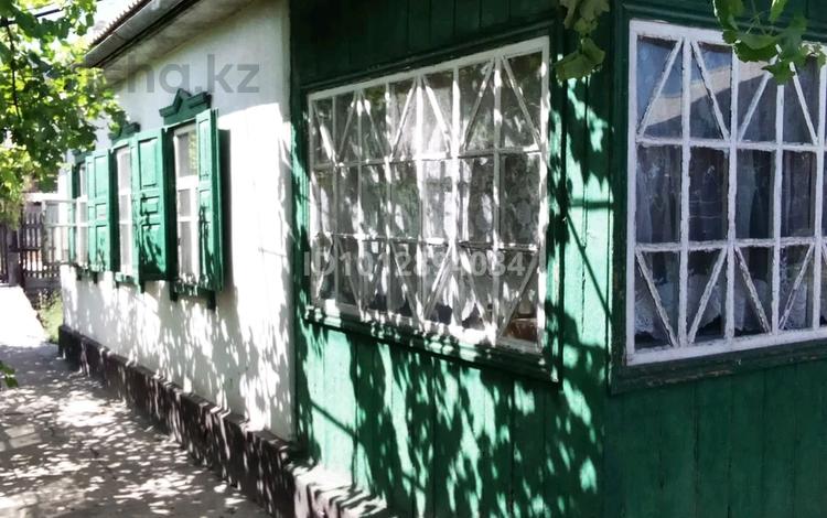 Отдельный дом · 3 комнаты · 70 м² · 8.8 сот., Первомайская 3 — Р-он сахарного завода за 25 млн ₸ в Боралдае (Бурундай) — фото 7