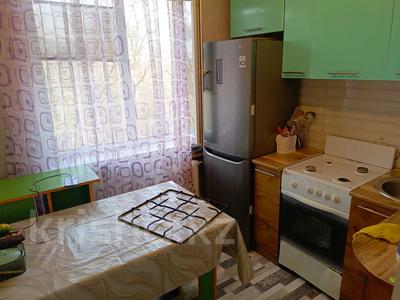 2-комнатная квартира · 45 м² · 5/5 этаж, мкр Акбулак 16 за 9.8 млн ₸ в Таразе