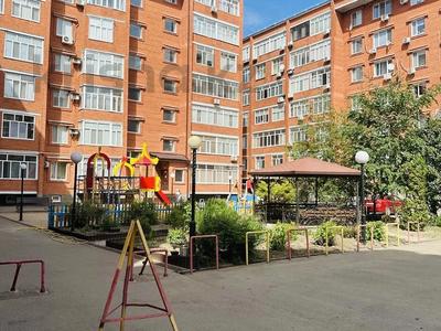 1-комнатная квартира, 50 м², 3/7 этаж, Назарбаева за 24 млн 〒 в Уральске