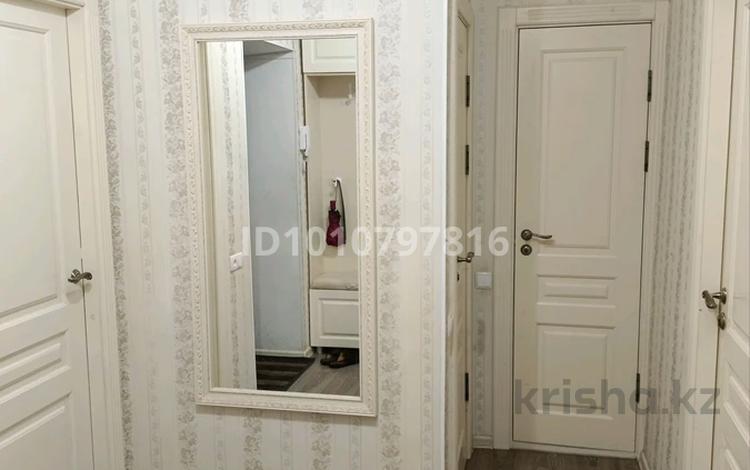 3-комнатная квартира · 70.1 м² · 2/4 этаж, 11-й микрорайон, 11-й микрорайон 213б за 30 млн ₸ в Шымкенте, Енбекшинский р-н — фото 2
