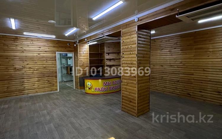 Магазины и бутики · 56 м² за 10 млн ₸ в Алтае — фото 2