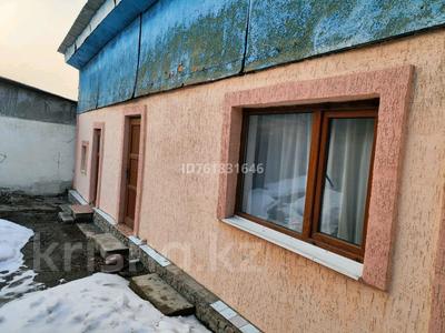 Отдельный дом · 4 комнаты · 72.3 м² · 12 сот., Самурык 13 — Село Орикты за 25 млн 〒 в Есик