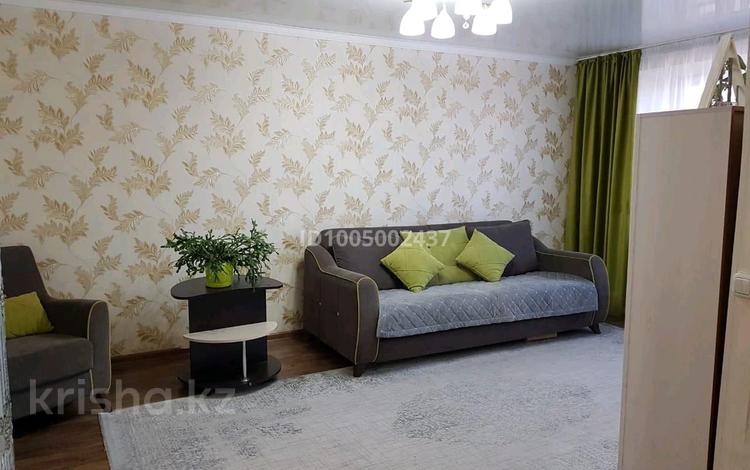 2-комнатная квартира · 45 м² · 5/5 этаж, Каржаубайулы — Вк рэк за 12 000 ₸ в Семее — фото 2