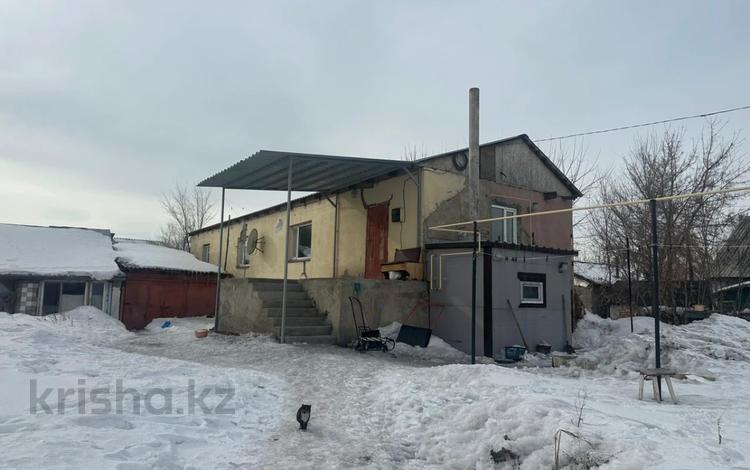 Отдельный дом · 4 комнаты · 235 м² · 831 сот., Армейская 12 за ~ 50.5 млн ₸ в Караганде, Казыбек би р-н — фото 2