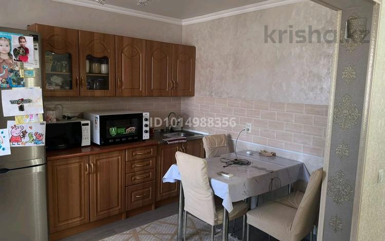 4-комнатная квартира · 74 м² · 4/5 этаж, Толеби 137 — В районе говд за 17.5 млн ₸ в  — фото 2