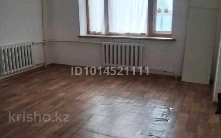 1-комнатная квартира · 39.7 м² · 1/5 этаж, мкр Шанхай, Рыскулова 271 за 7.5 млн ₸ в Актобе — фото 2