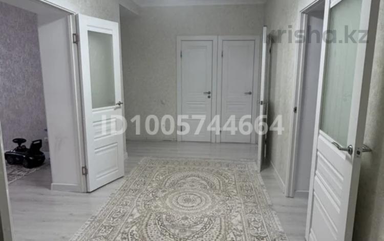 3-бөлмелі пәтер · 80 м² · 5/9 қабат, Нур Актобе — 2 мкр, бағасы: 27.5 млн ₸ — фото 2