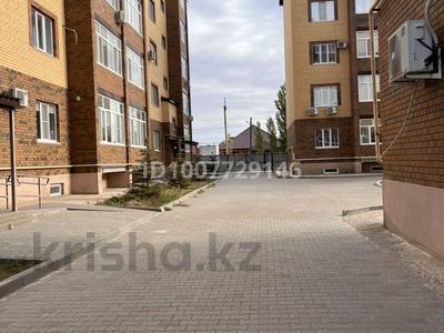 3-бөлмелі пәтер · 105 м² · 5/5 қабат, мкр Строитель, С.Датова 38, бағасы: 42.5 млн ₸ в Уральске