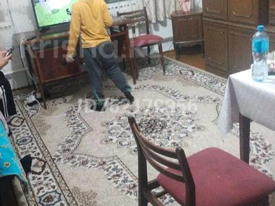 Аренда домов или дач в Шымкенте: Отдельный дом · 4 комнаты · 80 м² · помесячно, Желтоксан 174 — ЕЛШИБЕК БАТЫРА(Фурманова)-ЖЕЛТОКСАН(Долорес) за 150 000 〒 Отдельный дом · 4 комнаты · 80 м² · помесячно, Желтоксан 174 — ЕЛШИБЕК БАТЫРА(Фурманова)-ЖЕЛТОКСАН(Долорес) за 150 000 〒 в Шымкенте, Енбекшинский р-н