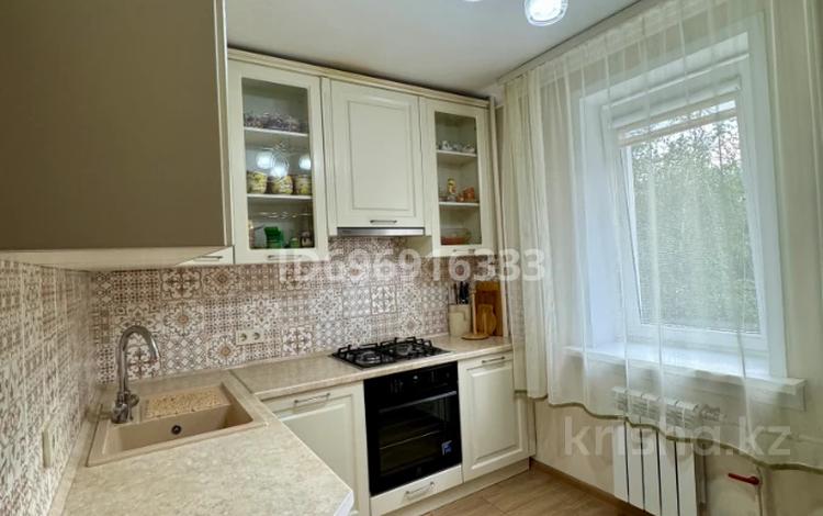 4-комнатная квартира, 84.4 м², 3/9 этаж, Муканова