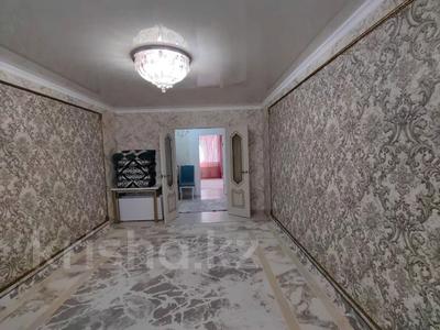 3-бөлмелі пәтер · 80 м² · 1/5 қабат, Болашақ ш/а., Бокенбай батыра, бағасы: 24 млн ₸ в Актобе, мкр Болашак