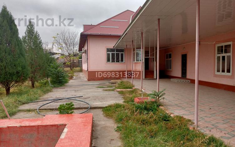 Отдельный дом · 10 комнат · 200 м² · 28 сот., С. Бостаова 32 — Пос. Коктерек за 150 млн ₸ в Сарыагаш — фото 2