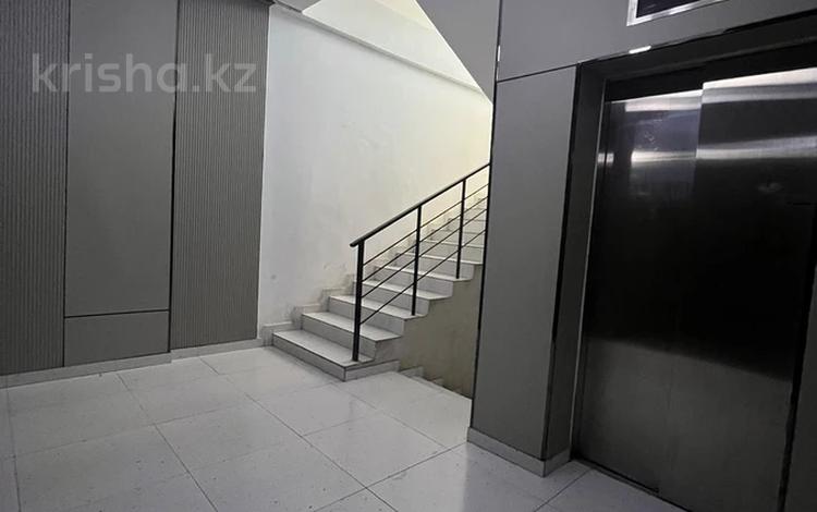 2-комнатная квартира · 78 м² · 6/10 этаж, 29-й мкр 220 за 18.8 млн ₸ в Актау — фото 2