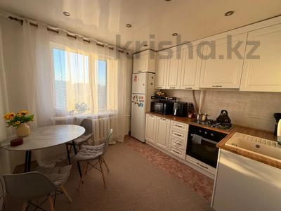 2-бөлмелі пәтер · 51.7 м² · 9/9 қабат, Абая 26, бағасы: 22 млн ₸ в Костанае