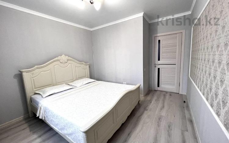 2-комнатная квартира · 56 м² · 12/12 этаж, мкр Акбулак, 1-я улица за 33 млн ₸ в Алматы, Алатауский р-н — фото 3