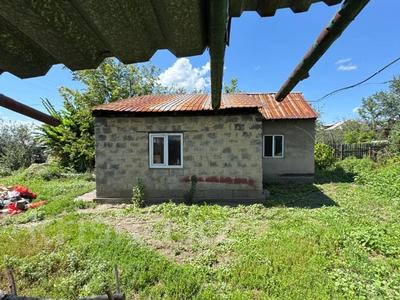 Отдельный дом · 2 комнаты · 24.5 м² · 7 сот., Деповская 56 за 5 млн ₸ в Усть-Каменогорске